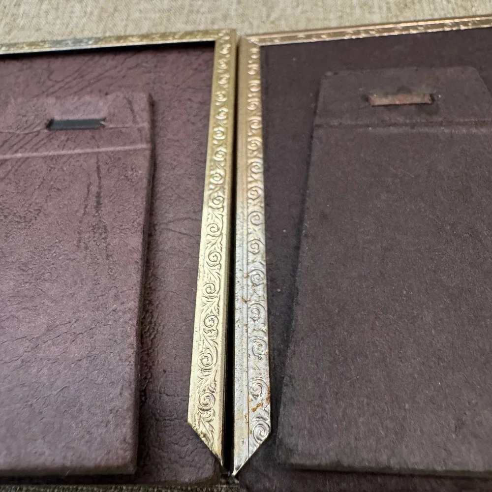 VTG Goldtone Metal Miniature Picture Frames Set of 2 Beaded Ornate‎ Scroll 4x3